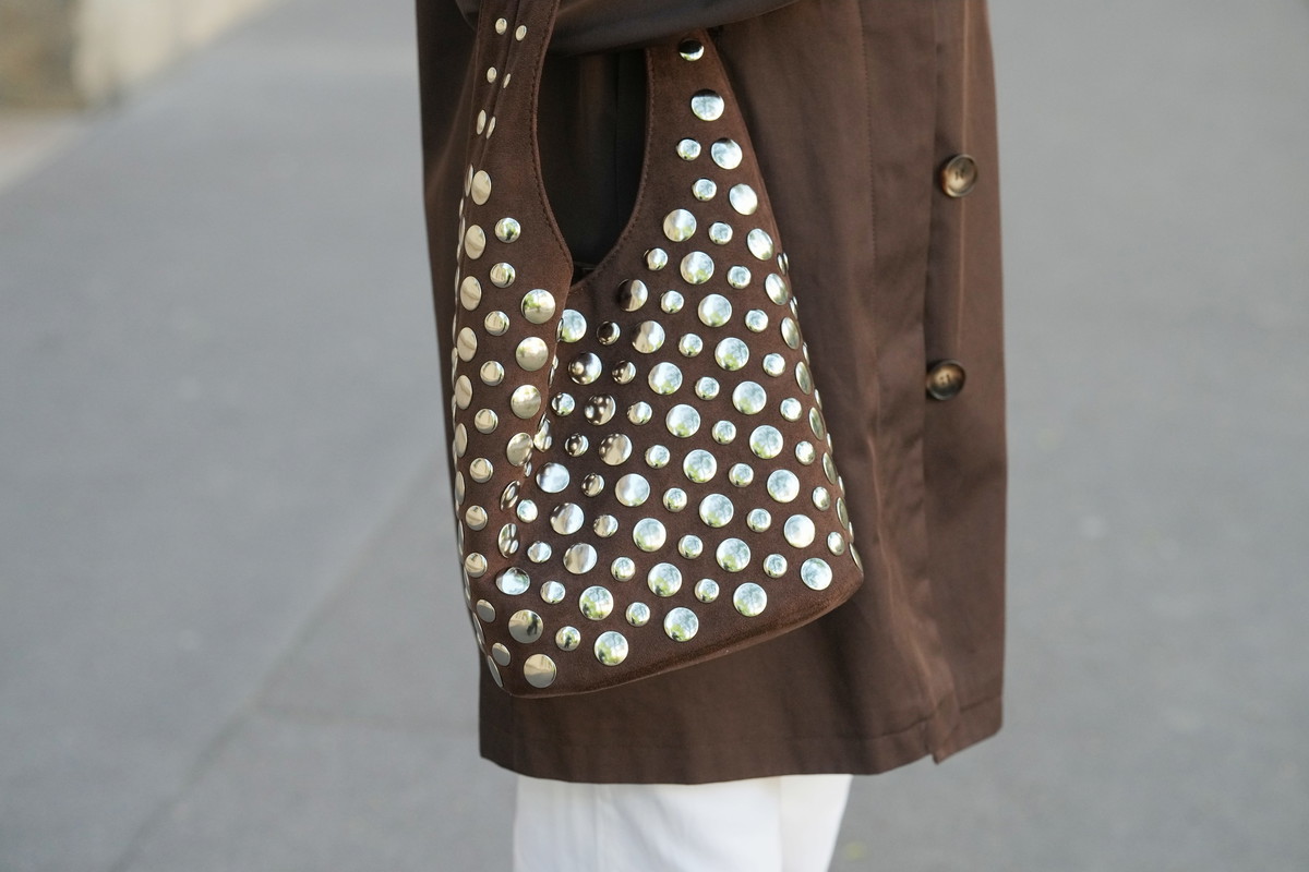 Embellished handbag. Najmodniejsza torebka lata 2026