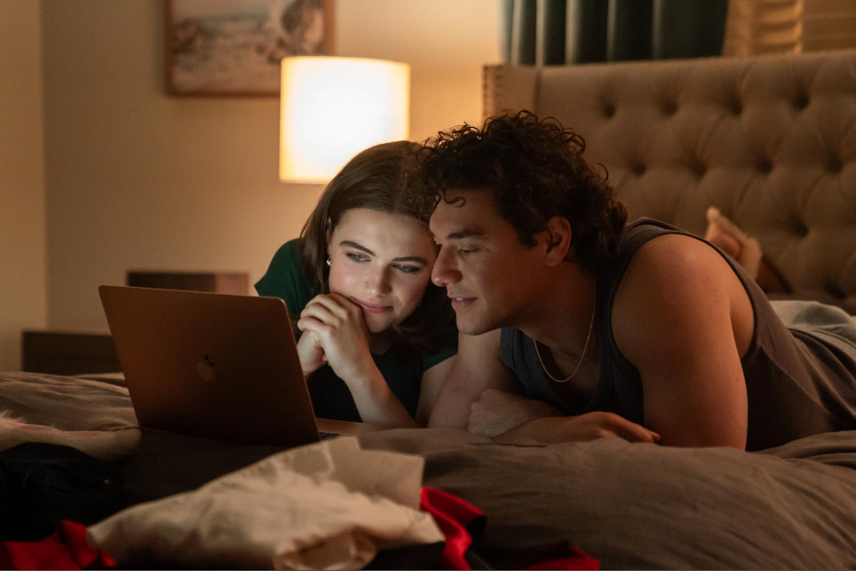 serial off campus romans prime video