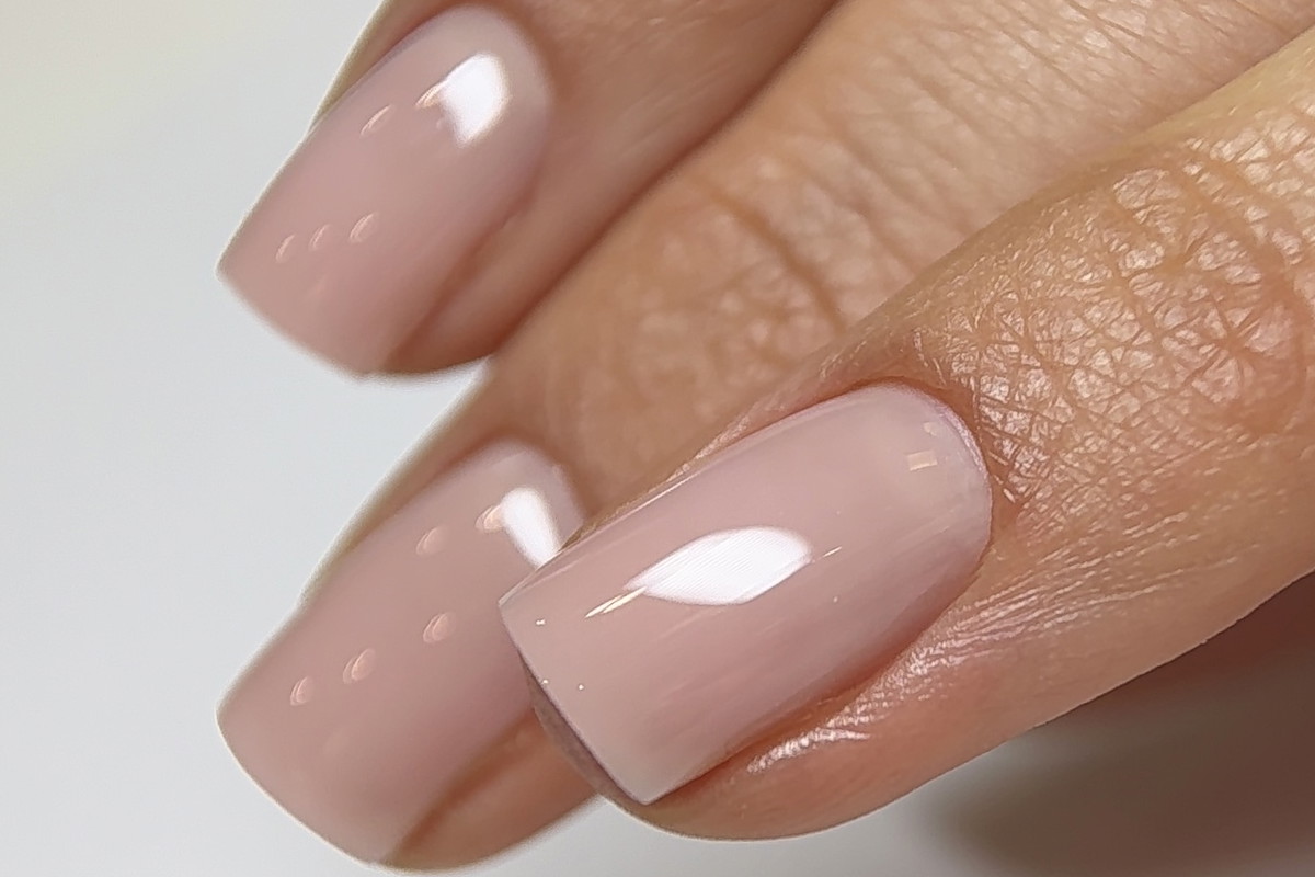 natural_look manicure