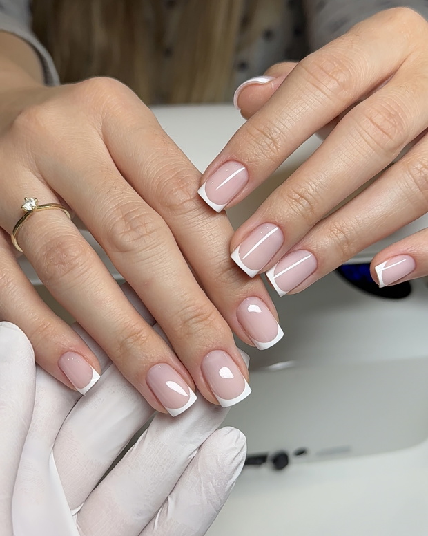 french_bialy manicure na ślub