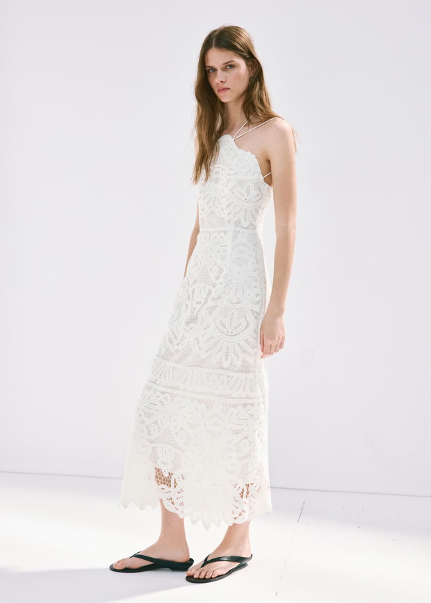 White prairie dress z Mango to romantyczna sukienka lata 2026