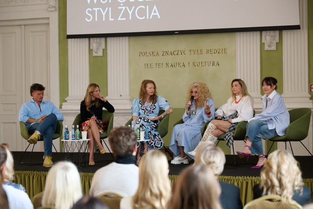 Od lewej: Mariusz Mac, Justyna Kosmala, Basia Starecka, Magda Gessler, Jagna Niedzielska i Olga Bołądź