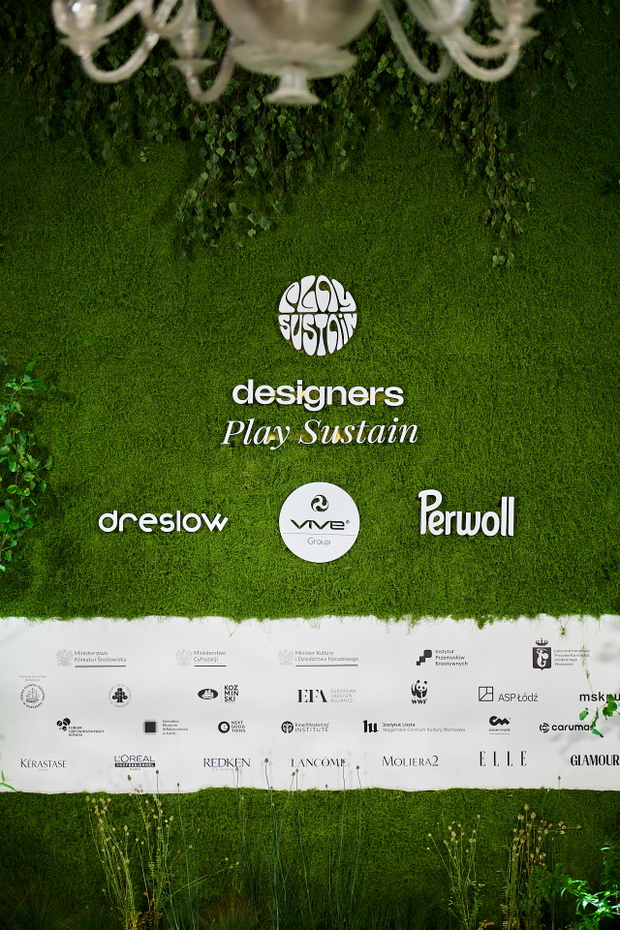 PlaySustain x Perwoll