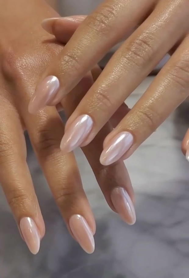 Pearl nails