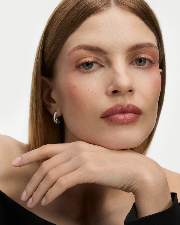 skin first. the minimal look