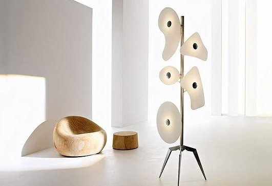Lampa Orbital, proj. Ferrucio Laviani, prod. Foscarini, Fabryka Form