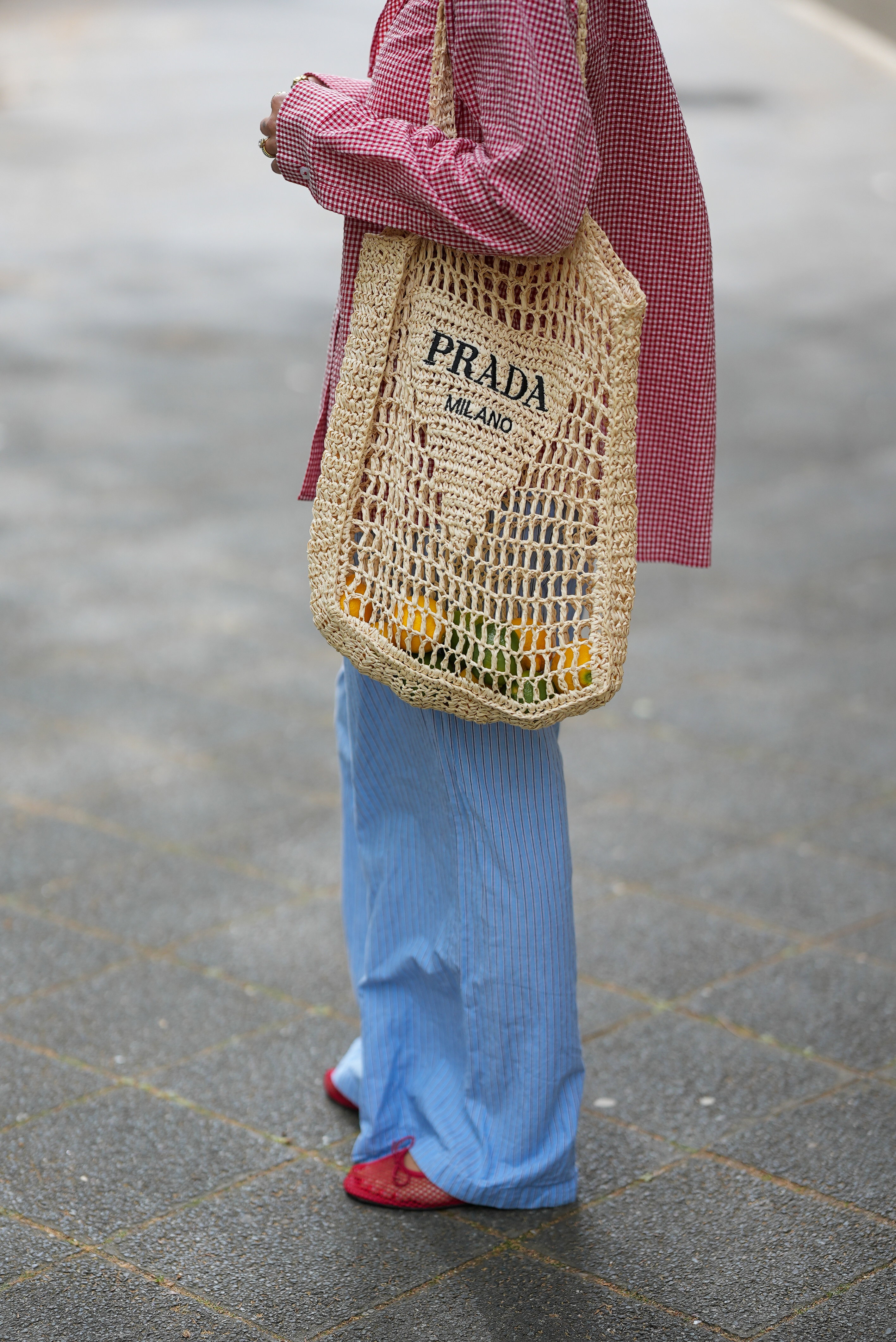 Beaded beach bag na lato 2026. Torba z koralikami zamiast biżuterii