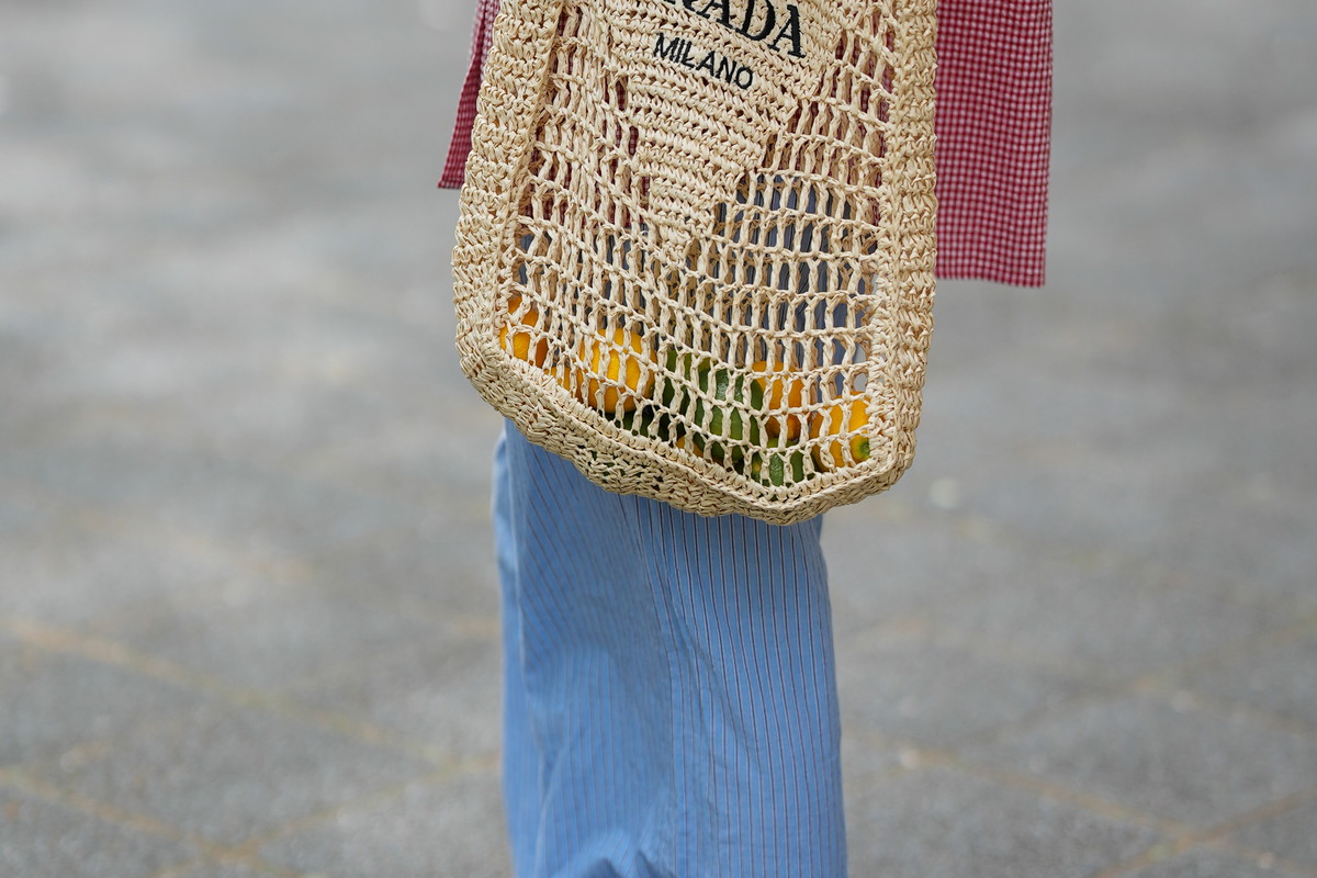 Beaded beach bag na lato 2026. Torba z koralikami zamiast biżuterii