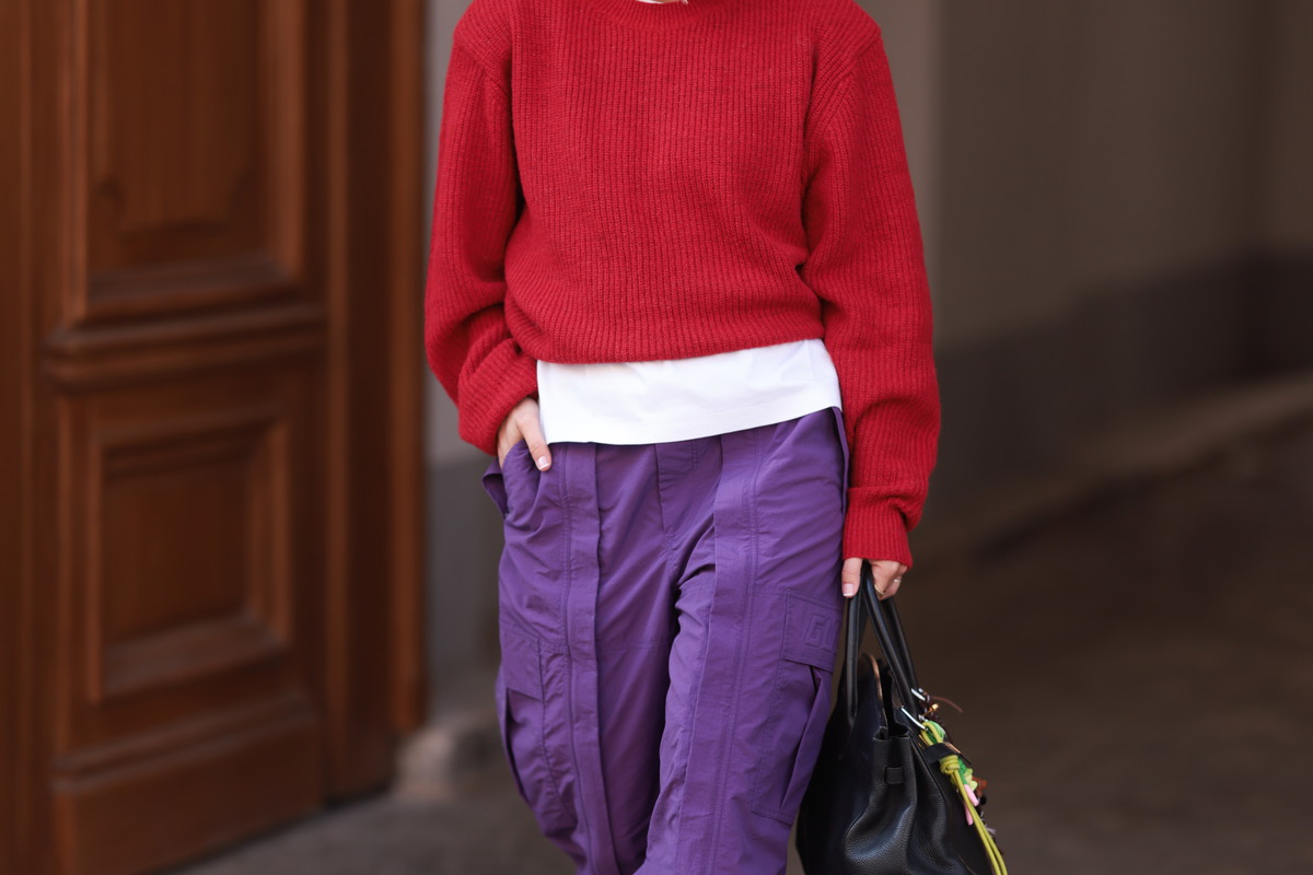Grape purple i tomato red. Modny duet kolorów na lato 2026