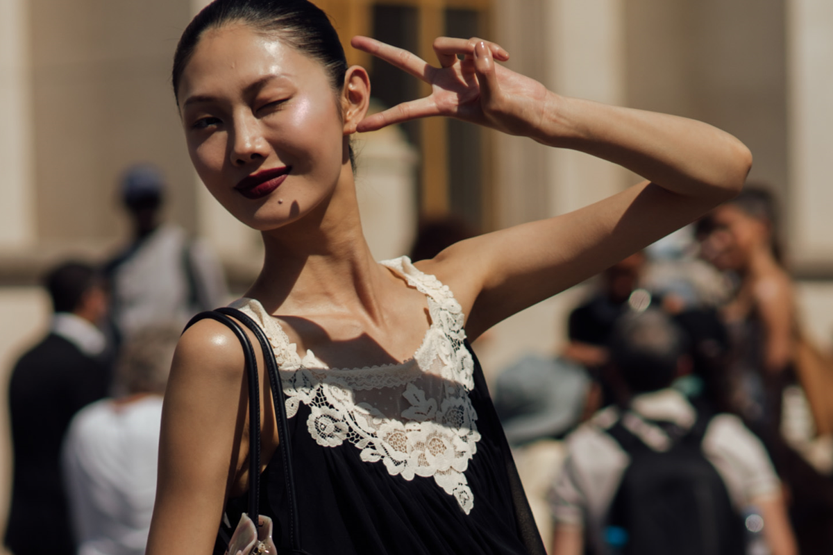 Oto TOP10 kosmetyków, które dają efekt "perfect skin on holidays"