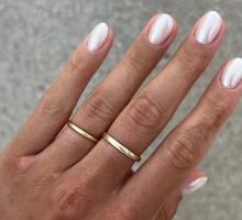 Perłowy manicure