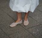 „Mesh ballet flats” to modowa obsesja Dunek na lato 2026. 3 idealne modele w stylu „scandi” kupiłam w H&M