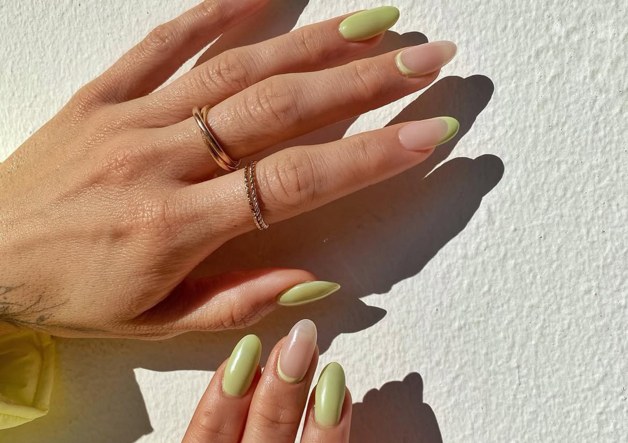 Pistacjowy manicure: trend na lato 2026