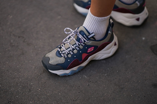 sneakersy
