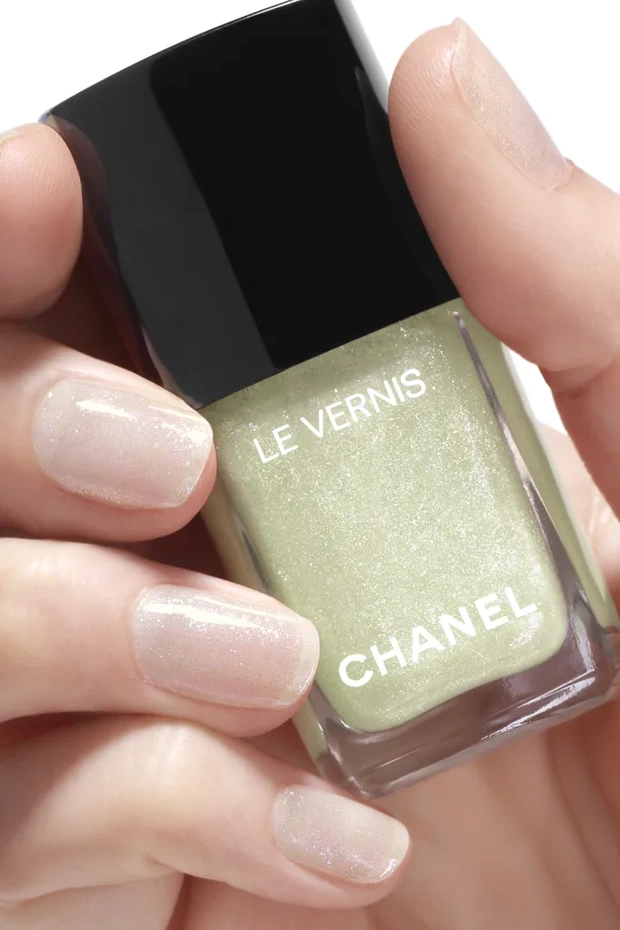 CHANEL LE VERNIS