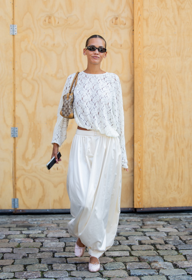 Biały total look