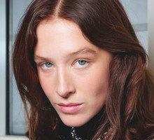 Te kropelki przywracają naturalny glow po lecie