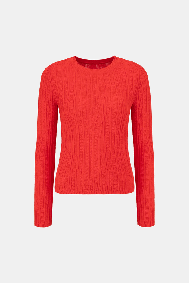 czerwony sweter