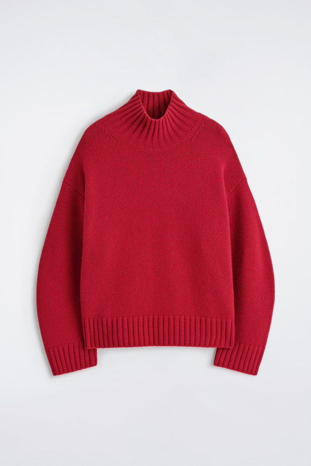 czerwony sweter