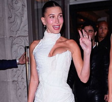 Hailey Bieber