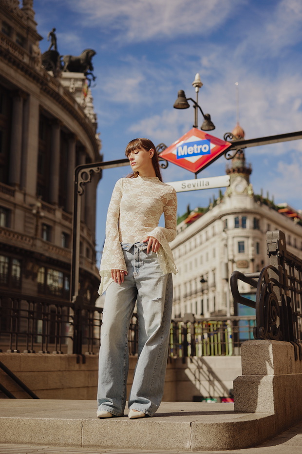 Folded waistband jeans
