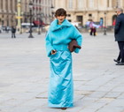 Reserved wyprzedaje miękki sweter z wełną kolorze „Tiffany Blue”. Idealnie dopełni beżowy trencz na jesień 2026