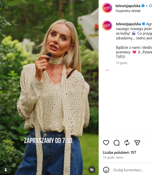 Agnieszka Woźniak-Starak w bluzce w kropki na jesień 2026. Ten wzór retro pasuje dojrzałym kobietom
