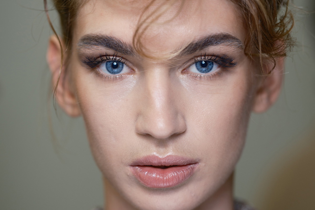 Te 6 tuszy do rzęs w luksusowym kolorze "noir profond" podkręcają włoski do nieba. Jesienią 2026 są na mojej "beauty wish-list"