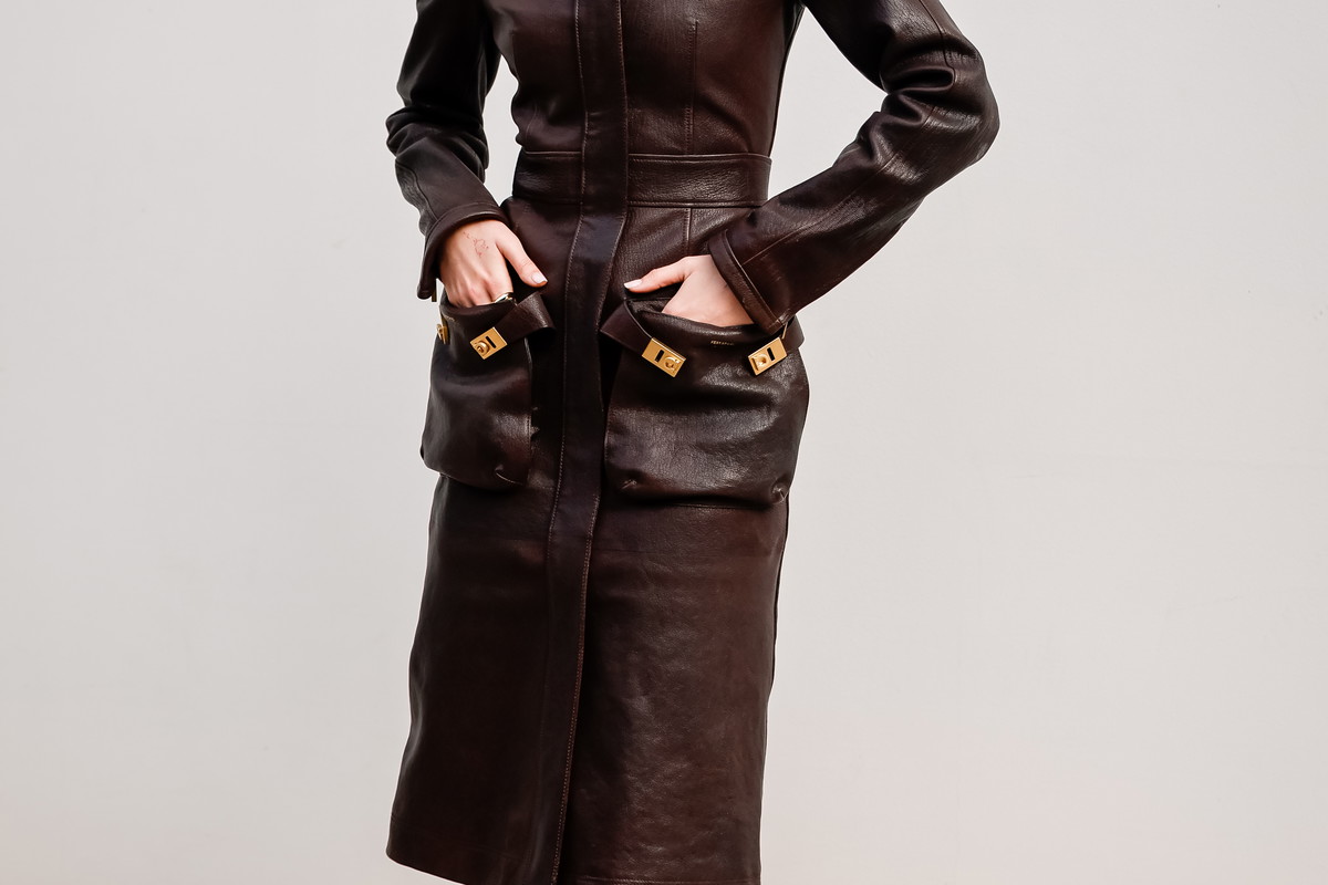 Minimal leather dress. Skórzana sukienka na jesień 2026