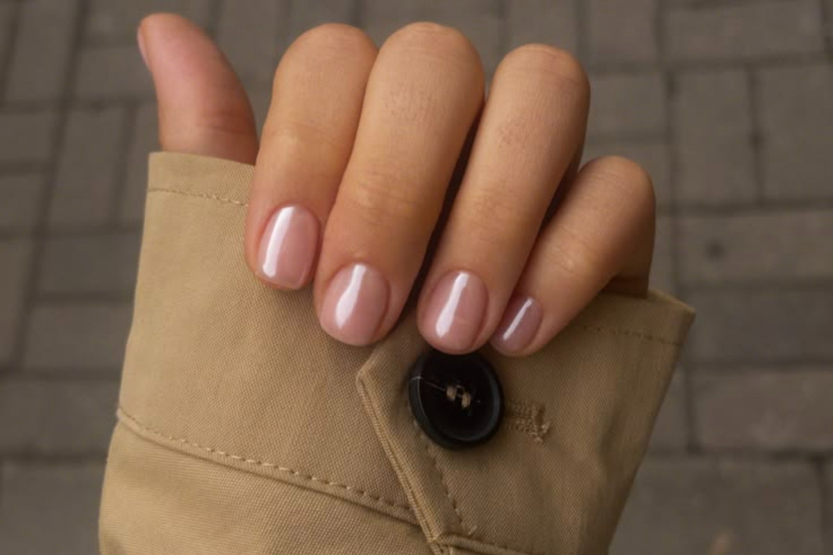 Sophisticated Silk Nails
