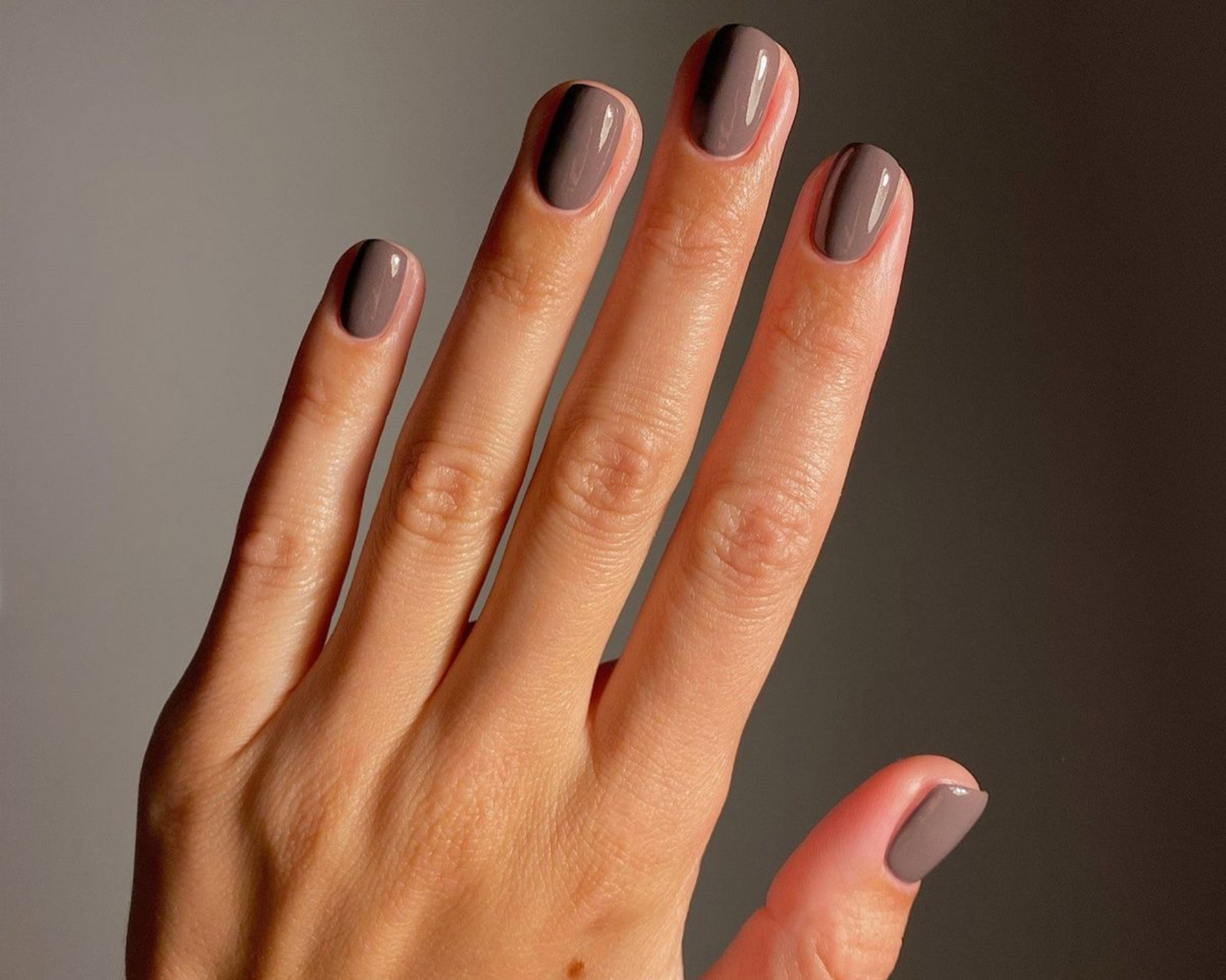 Cashmere Taupe Nails