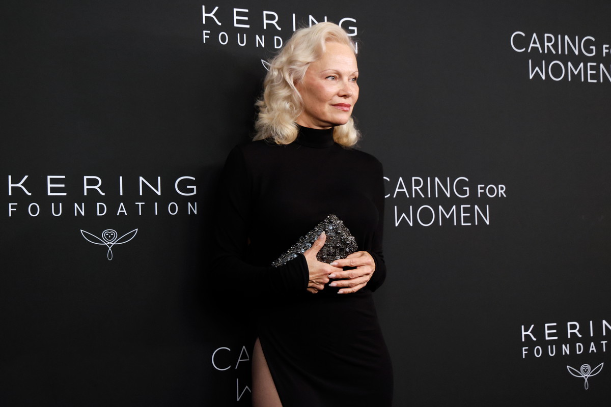 Paznokcie migdały: ulubiony manicure Pameli Anderson