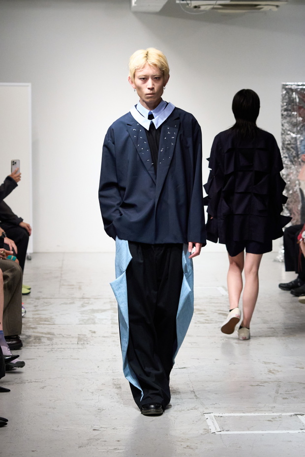 4.	4.	Mitsuru Okazaki — © JFWO