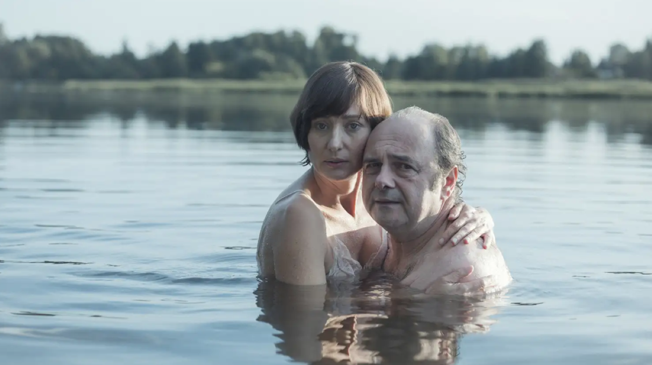 „Nasza rewolucja”, ich wielka miłość. Film Piotra Domalewskiego o Jacku i Gai Kuroniach porusza najczulsze struny [RECENZJA]
