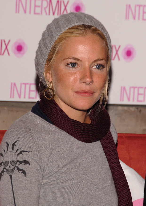Sienna Miller scarf