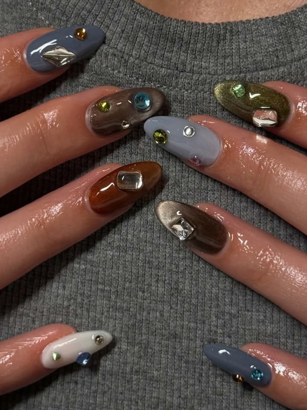 Molten jewelry nails