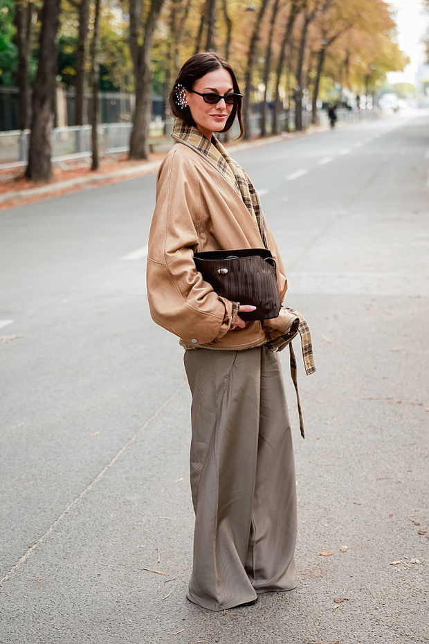 Pleated trousers