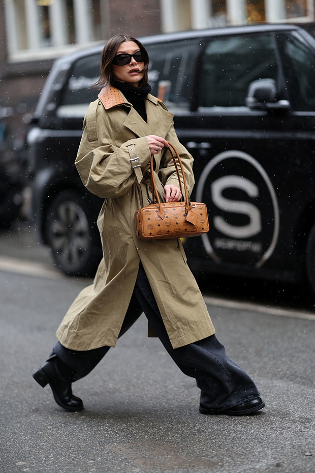 East-west bag