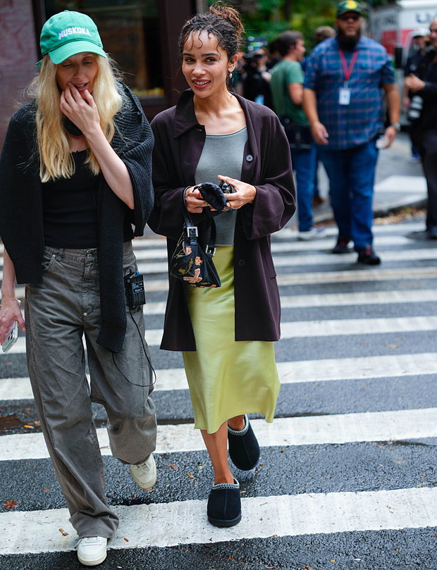 Zoë Kravitz UGG Tazz