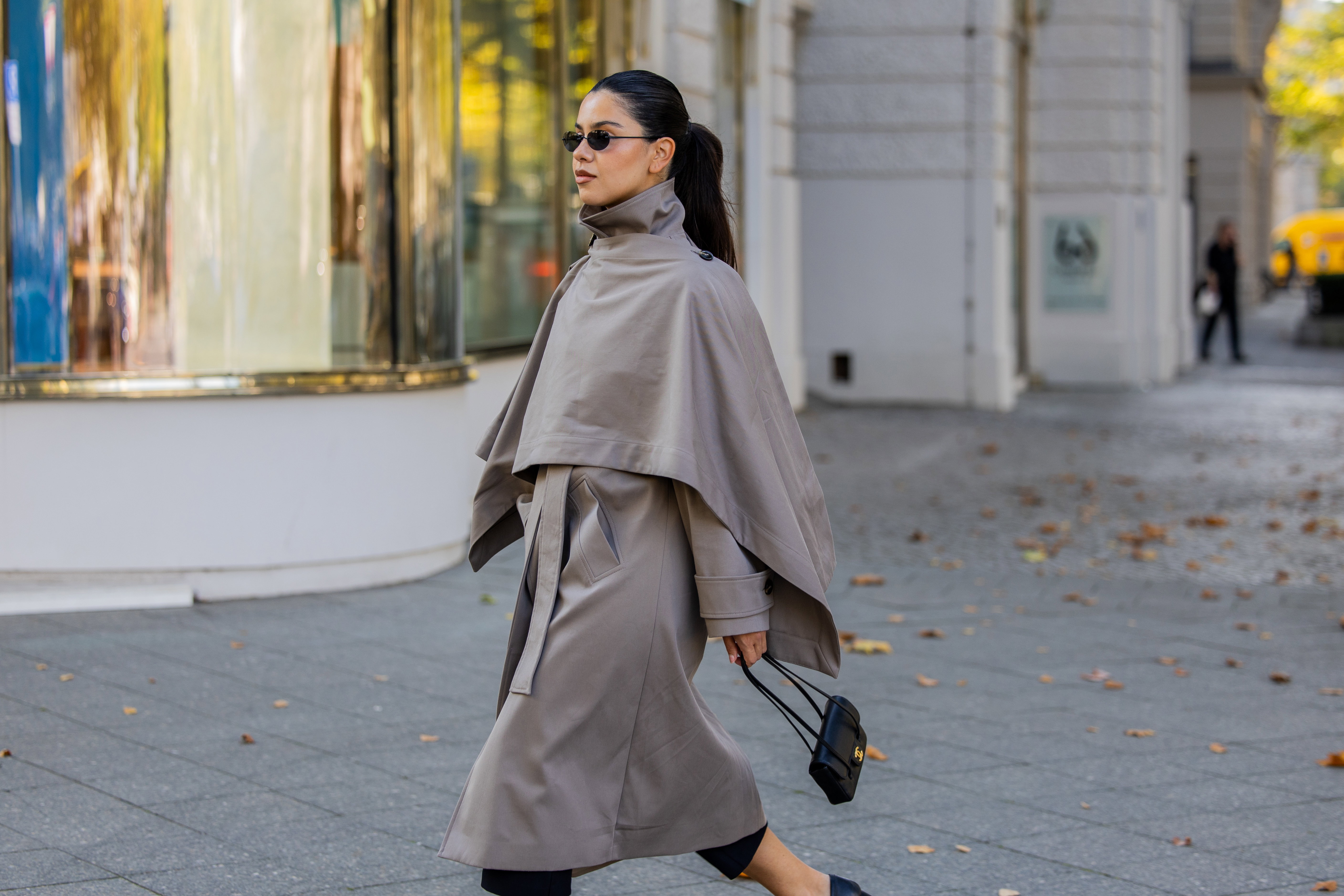 „Cape coat” wraca w nowej wersji.