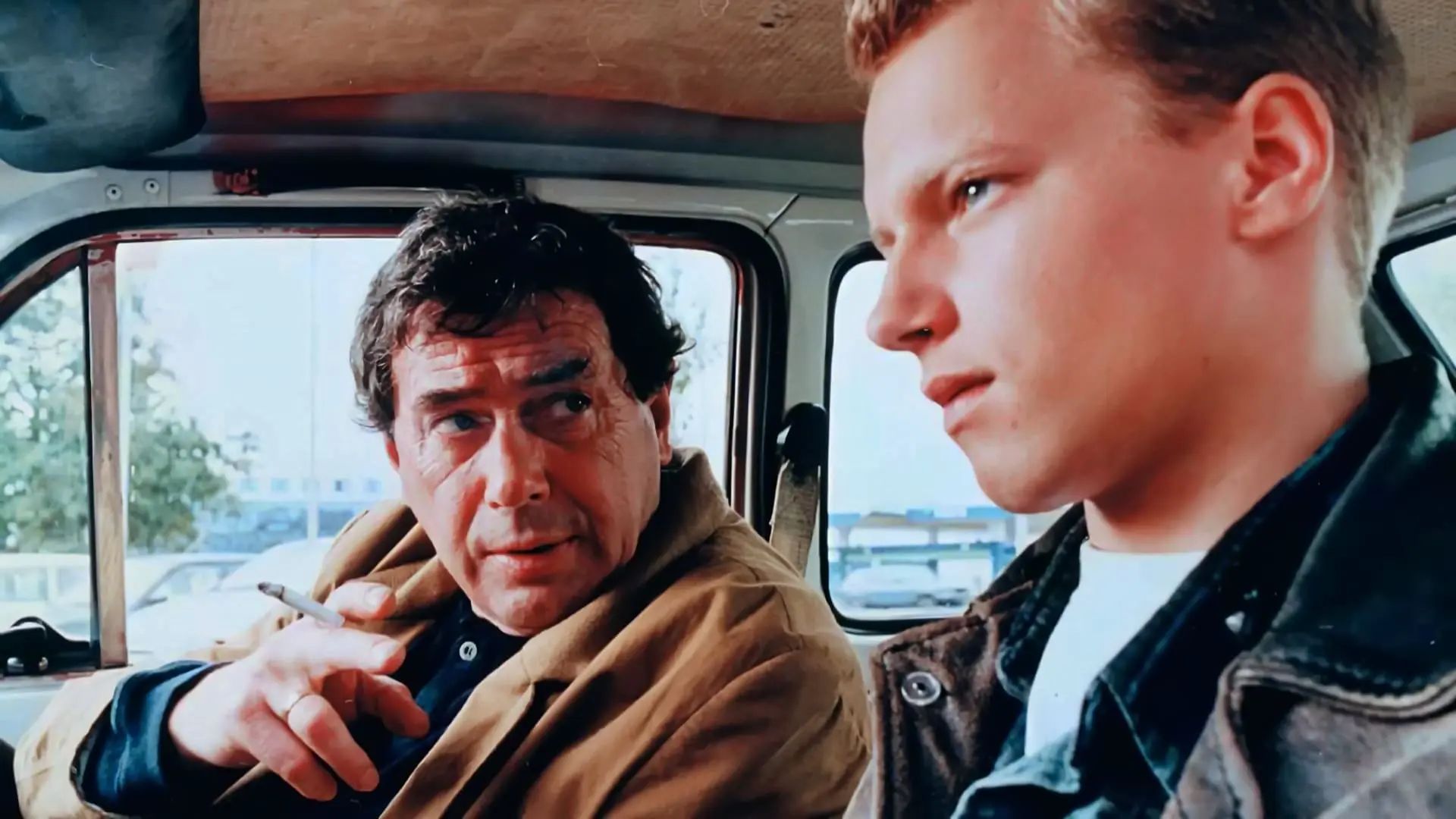 "Idealna na jesienną chandrę". Polska komedia z lat 90. z Gajosem i Stuhrem na Netflix. To podróż w czasie