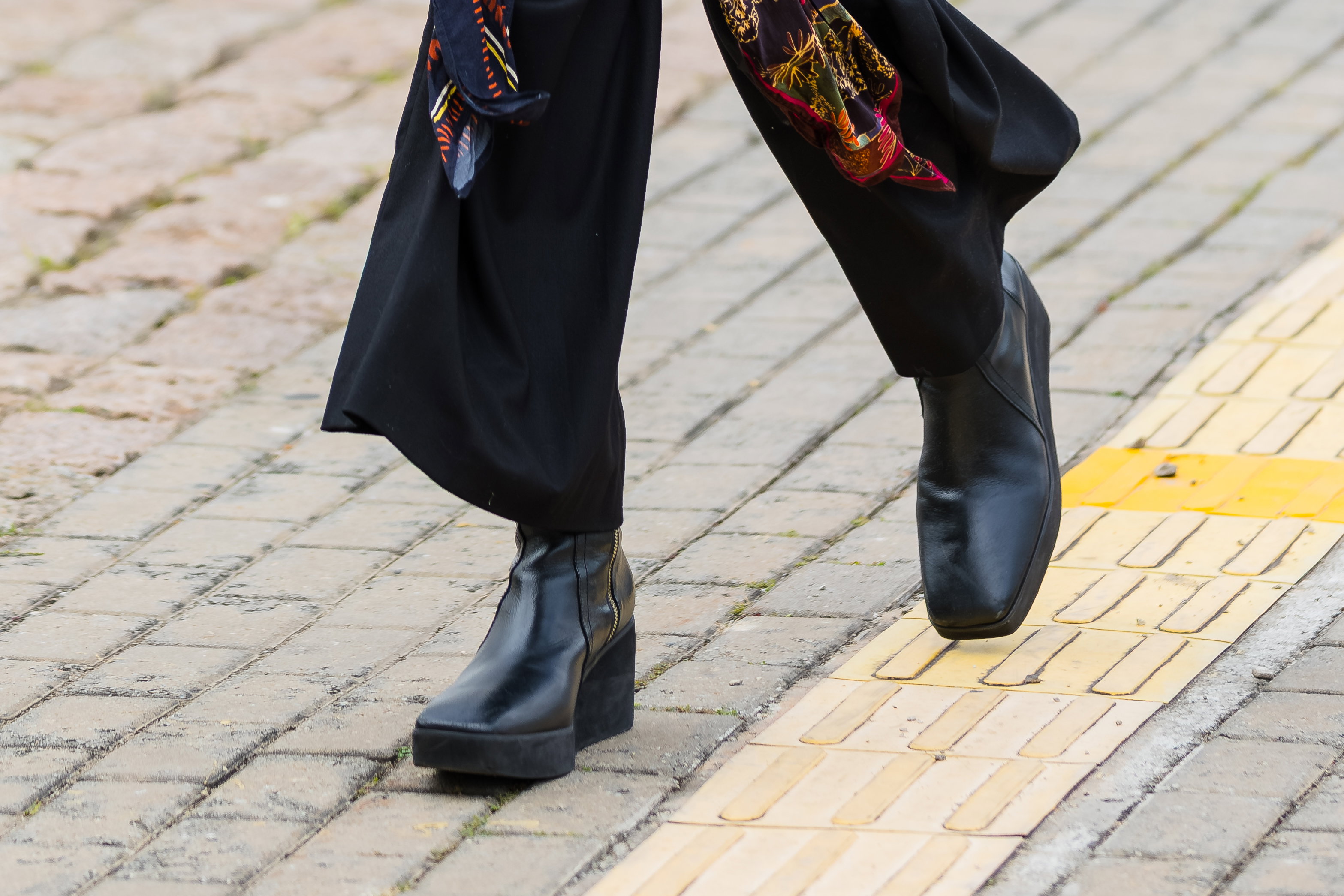 „Square-toe boots” znów wyglądają świeżo