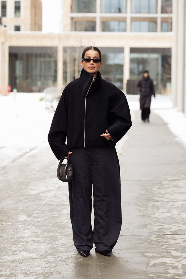 Funnel-neck