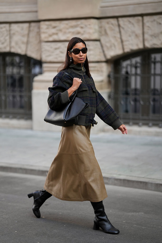 Contrast collar