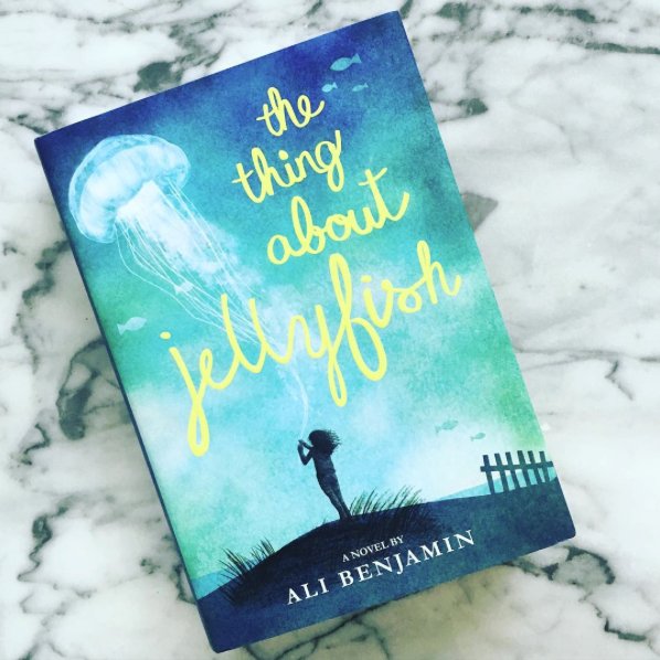 #MondayMuse #RWBookClub Instagam / Reese Witherspoon założyła klub książki na Instagramie