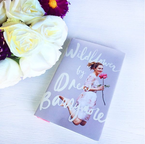 #MondayMuse #RWBookClub Instagam / Reese Witherspoon założyła klub książki na Instagramie
