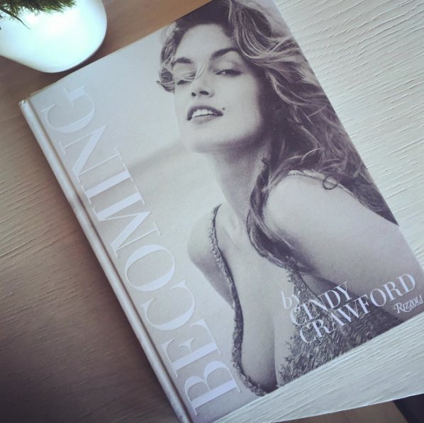 #MondayMuse #RWBookClub Instagam / Reese Witherspoon założyła klub książki na Instagramie
