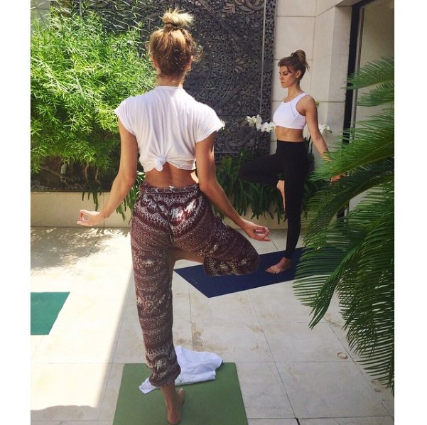 @angelcandices Instagram