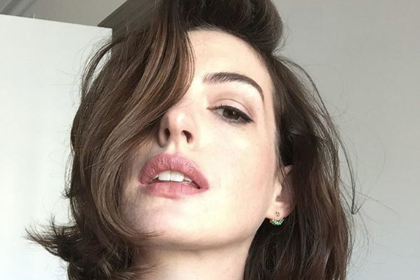 @annehathaway Instagram