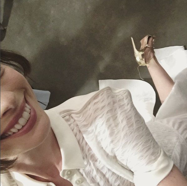@annehathaway Instagram